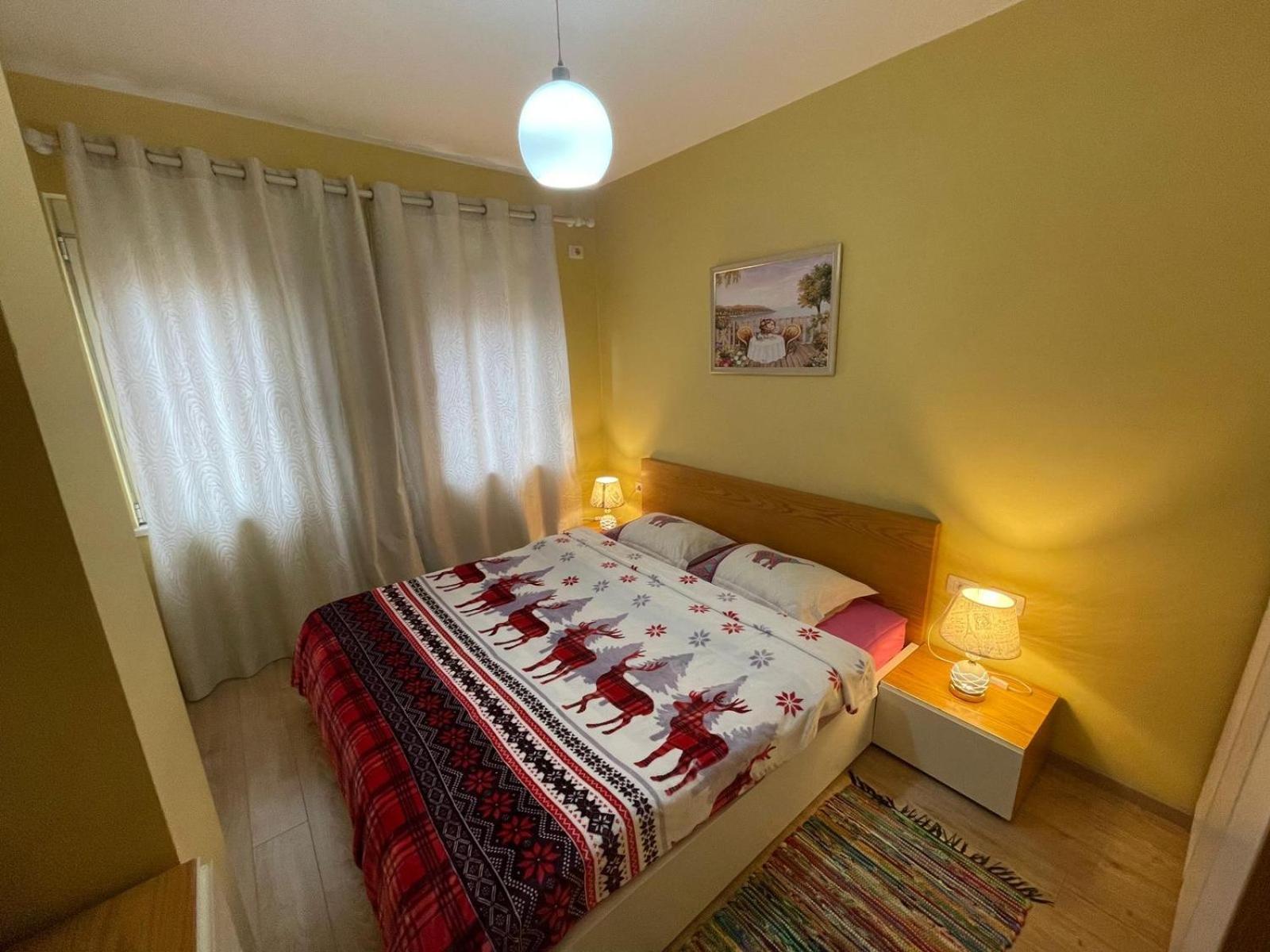 Ergi'S Host Apartment Tirana Exterior photo